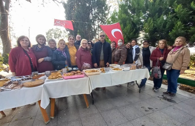 Kanser olan genç öğrenci için Erdek yardıma koştu