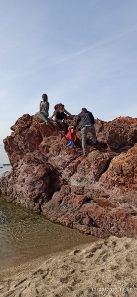 Kış ve yaz Edremit Körfezi’nde aynı anda yaşanıyor