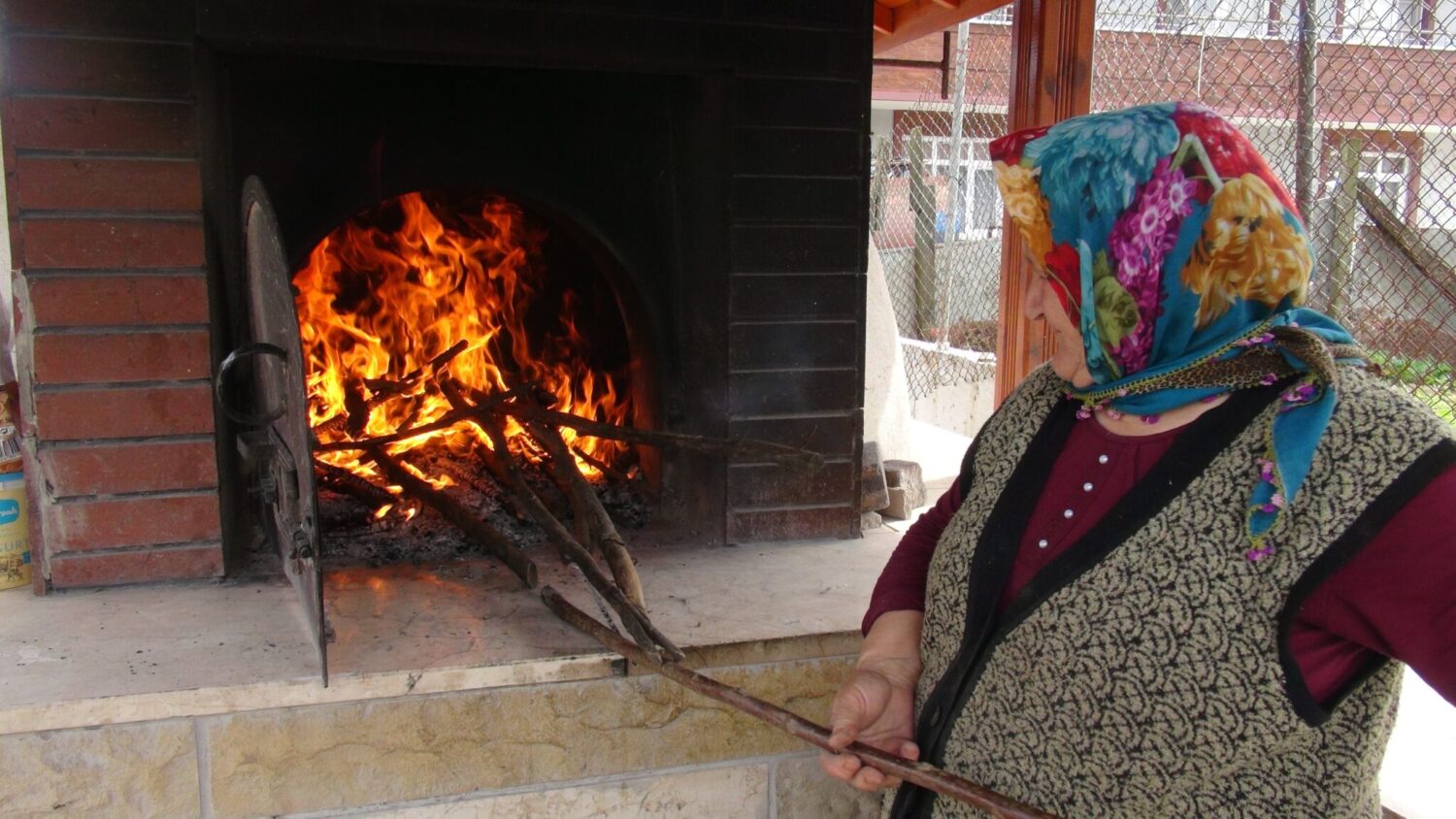 Kamile Teyzenin Ekmeği Günlerce Bayatlamıyor, Sırrı Mayasında