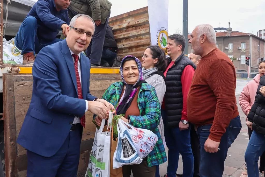 Orman Haftası Dolayısıyla 2 Bin Fidan Dağıtıldı