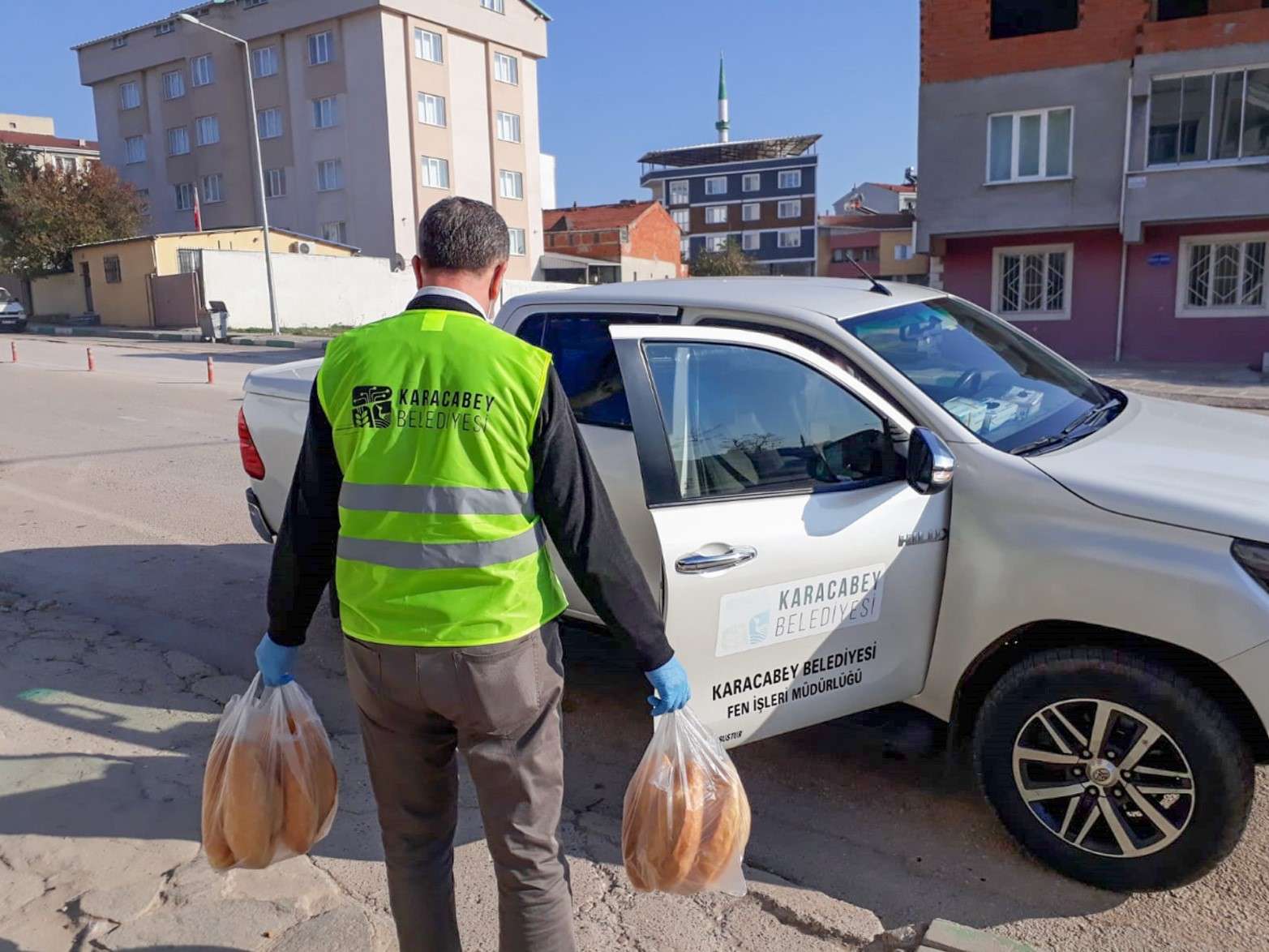 KARACABEY'DEN SOSYAL YARDIMLAŞMA ÖRNEĞİ