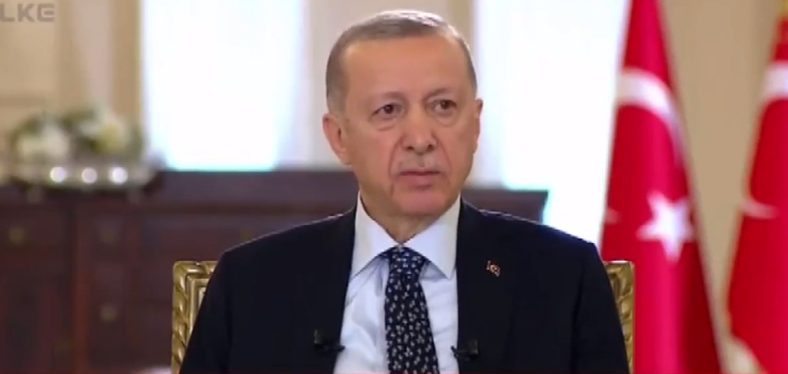 ERDOĞAN’IN RAHATSIZLANMASI ÜZERİNE LİDERLERDEN MESAJLAR