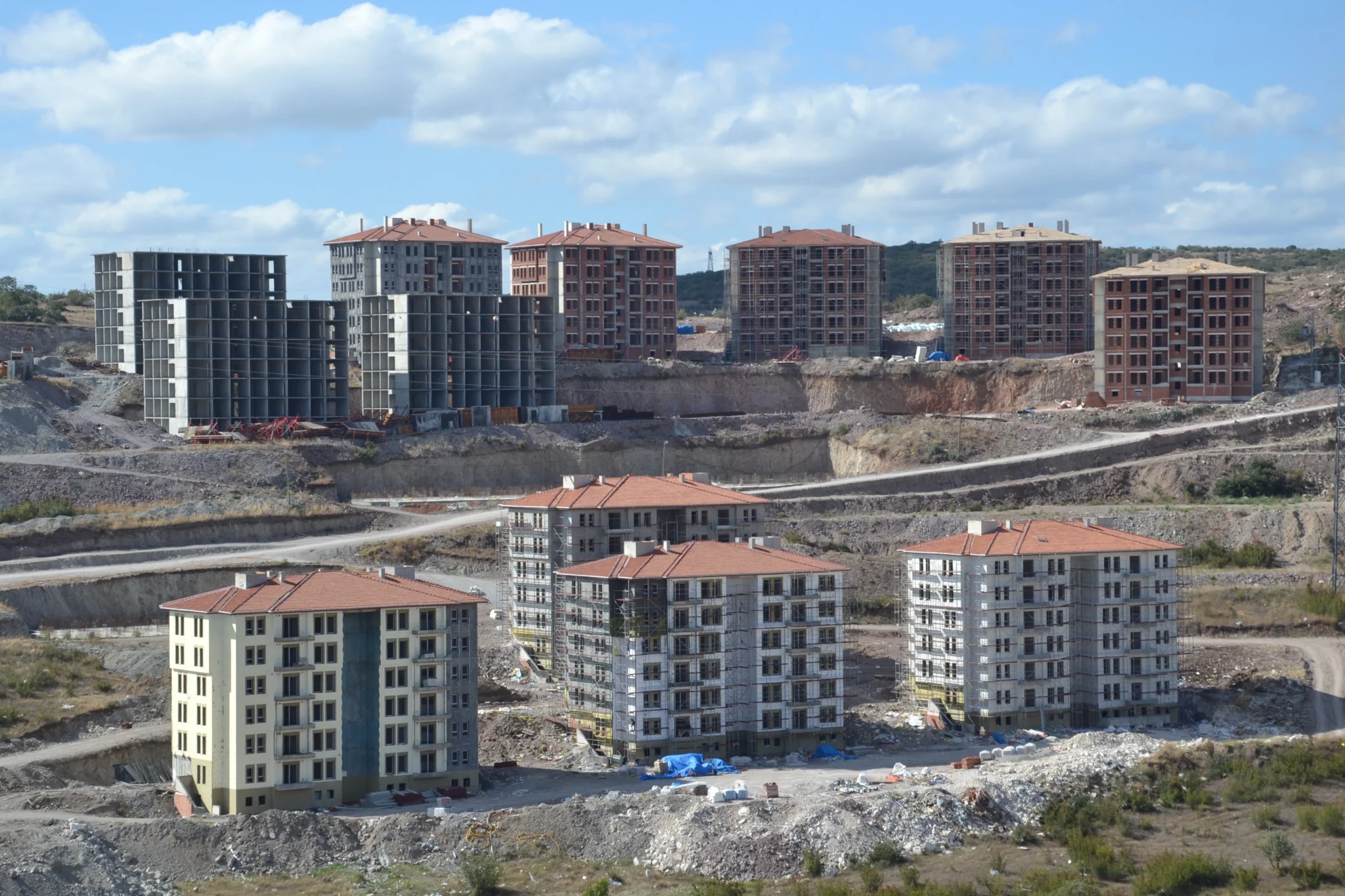 BALIKESİR’DE KONUT SATIŞLARI AZALDI