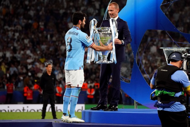 UEFA Şampiyonlar Ligi Finali'nde İstanbul'da gerçekleşen maçın galibi, Manchester City oldu. Tarihinde ilk kez Avrupa'nın en büyüğü olan Inter'in kupasını kaptan İlkay Gündoğan teslim aldı.