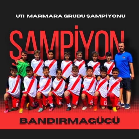 12 takımın mücadele ettiği U11 Marmara grubunda 42 gol atıp 10 gol yiyip rekor bir tablo ile namağlup olan Bandırmagücü Gençlik ve Spor Kulübü'nün U11 takımı yenilgi almadan Balıkesir 100.Yıl Kuva-yi Milliye U11 Marmara grubu şampiyonu oldu.