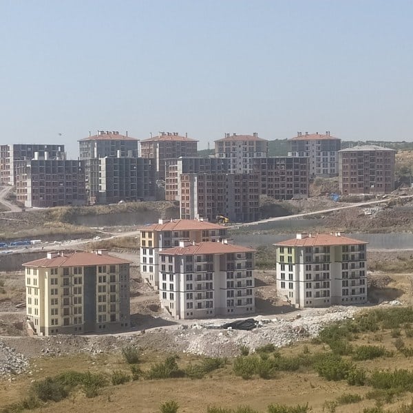 HAZİRAN AYINDA BİN 930 KONUT SATILDI