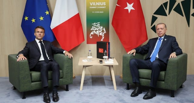 ERDOĞAN, MACRON ile GÖRÜŞTÜ