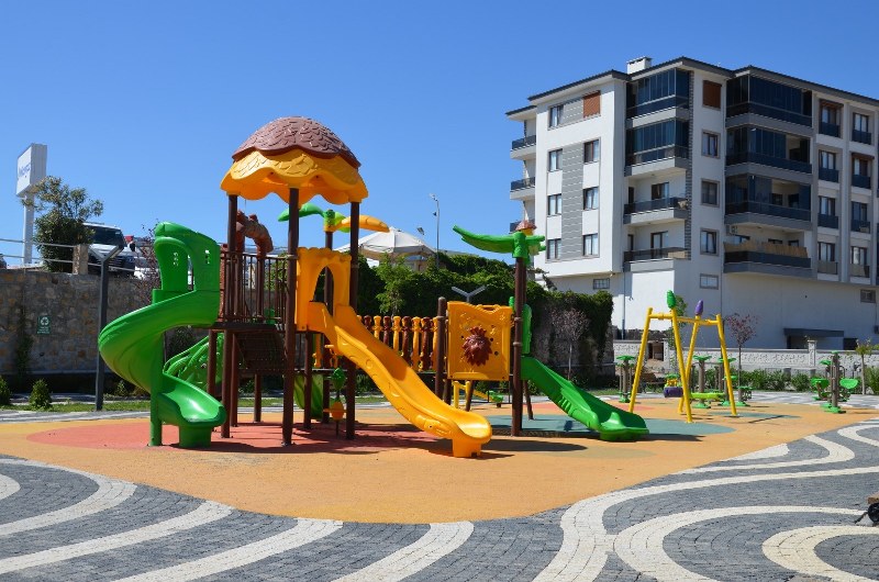 GÖMEÇ’TE BİR PARK DAHA TAMAMLANDI