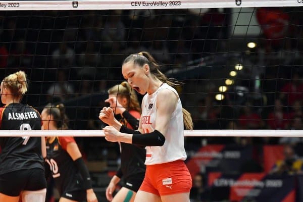 2023 CEV Kadınlar Avrupa Voleybol Şampiyonası'nda son 16 turunda Belçika ile mücadele eden A Milli Kadın Voleybol Takımı'nın