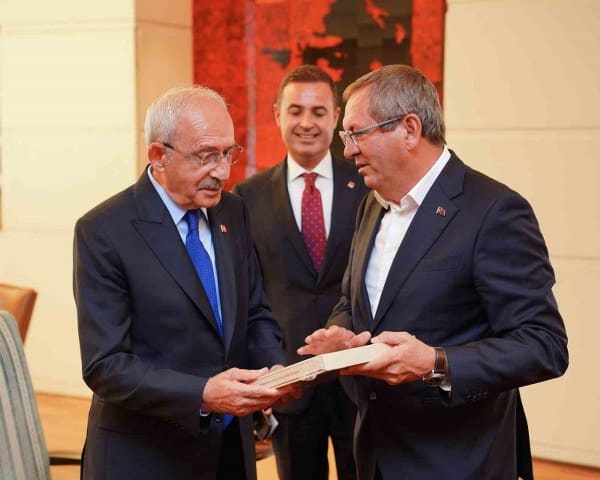 Ayvalık Belediye Başkanı’ndan Kılıçdaroğlu’na ziyaret
