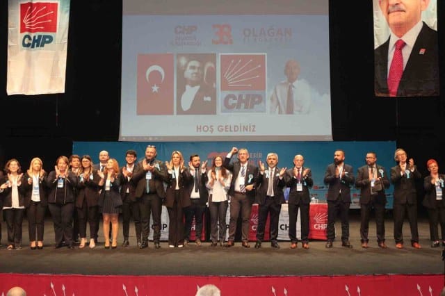 CHP Balıkesir İl Başkanlığının 38. Olağan Kongresi’nde Erden Köybaşı delegelerin oy çoğunluğunu alarak başkan seçildi. Kongr
