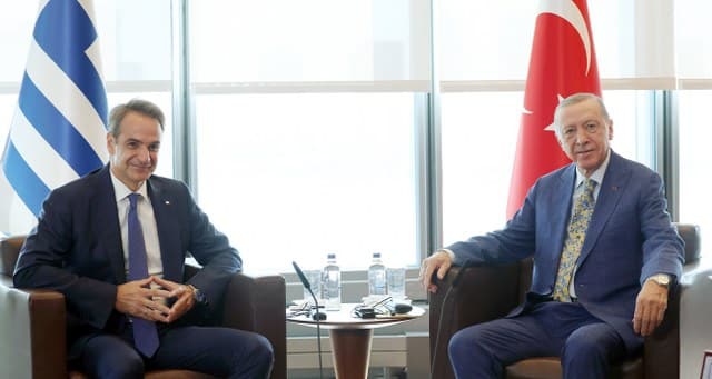 Erdoğan, Yunanistan Başbakanı Miçotakis’i kabul etti