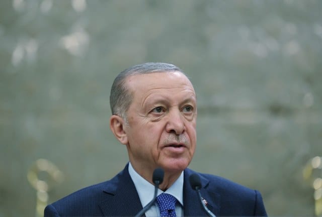 Cumhurbaşkanı Recep Tayyip Erdoğan, CHP’li Sezgin Tanrıkulu’nun Türk Silahlı Kuvvetleri ilgili iddialarına sert tepki göstererek,