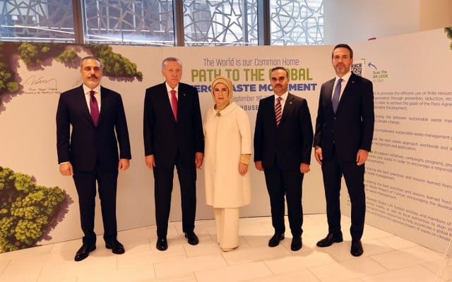 Cumhurbaşkanı Recep Tayyip Erdoğan, New York’ta gerçekleştirilen BM 78. Genel Kurulu kapsamında, eşi Emine Erdoğan'ın önderlik ettiği Küresel Sıfır Atık İyi N