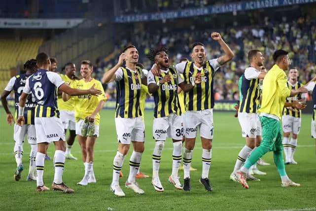 Fenerbahçe ve Beşiktaş’ın gruplarında oynayacağı ilk maçların hakemleri belli oldu