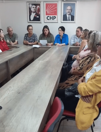 CHP Bandırma Kadın Kolları’ndan ‘öğrencilere ücretsiz öğün’ açıklaması