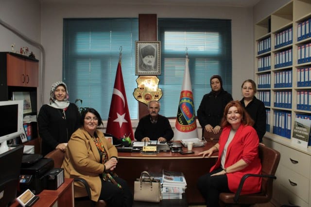 Ak Parti Bandırma Belediye Başkan Aday Adayı Oya Yücel, ilçede bulunan sivil toplum örgütlerinin ziyaret ederek temsilcileri ile görüş alışverişinde bulundu.