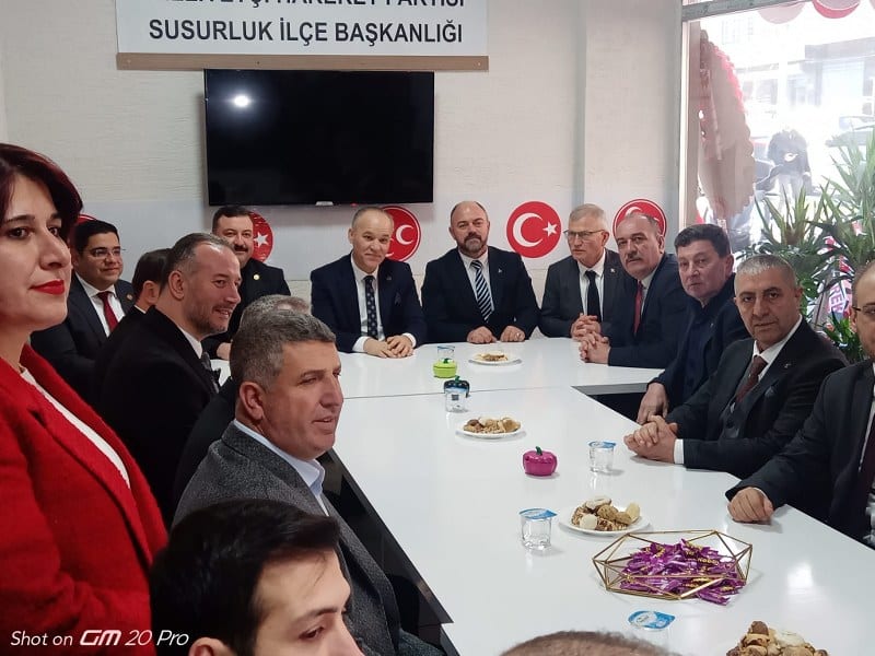   Milliyetçi Hareket Partisi'nin (MHP) Susurluk İlçe Teşkilatı binası gerçekleştirilen törenle açıldı.