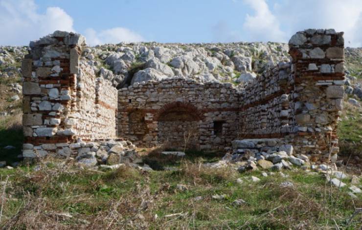 Kapıdağ Yarımadası, Aziz Andreas Manastırı, Agios Andreas Adaları, Bizans dönemi, tarihi yapılar, kültürel miras, restore çalışmaları.
