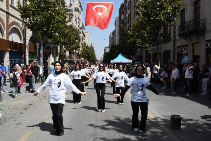 Gençlik Bayramı, Balıkesir’de festivalle kutlandı