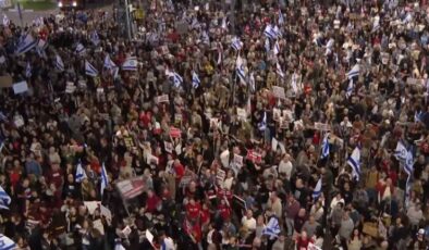 Tel Aviv’de Rehine Protestoları Sürüyor