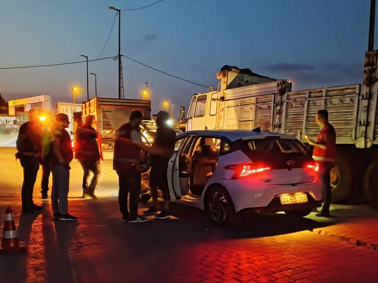 Bandırma, huzur uygulaması, asayiş denetimi, trafik kontrolü, gözaltı, hapis cezası