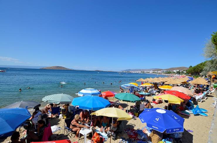 Avşa Adası, feribot seferleri, yaz tatili, İstanbul, Tekirdağ, Erdek, yerli esnaf, turizm, Güney Marmara