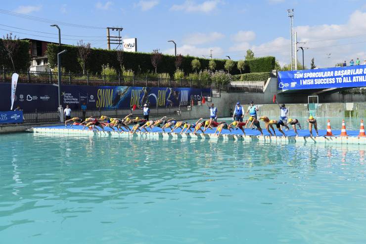 Balıkesir Triatlonu, Avrupa Şampiyonası, spor organizasyonu, triatlet, yerli yabancı sporcular, Balıkesir Büyükşehir Belediyesi, Türkiye Triatlon Federasyonu.