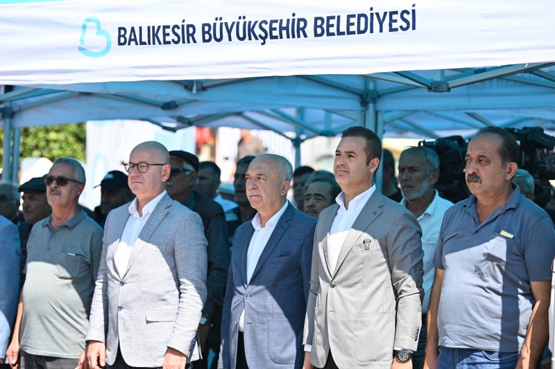 Dursunbey, salça makinesi, Balıkesir Büyükşehir Belediyesi, çiftçiler, tarımsal üretim, katma değerli ürünler